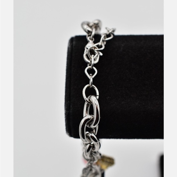 Victoria’s Secret super rare charm bracelet 💕 - Picture 9 of 11